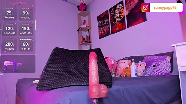 Sunny_Page's Webcam Show