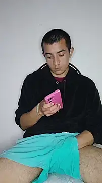 Thick_Cock Adlı Modelin Canlı XXX Sohbeti