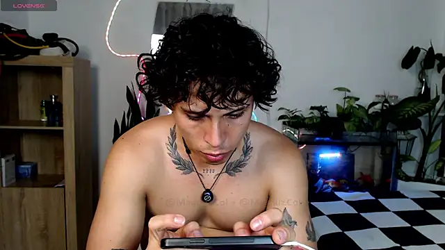 Chat XXX Live Magnuz_Col