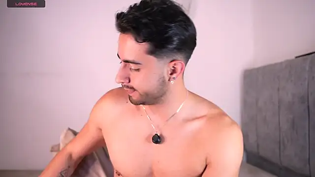 Show modela aydan_hw na web-kameri
