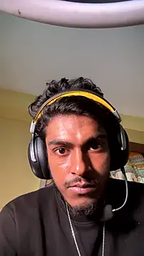 Chat +18 de GunSlay ao vivo