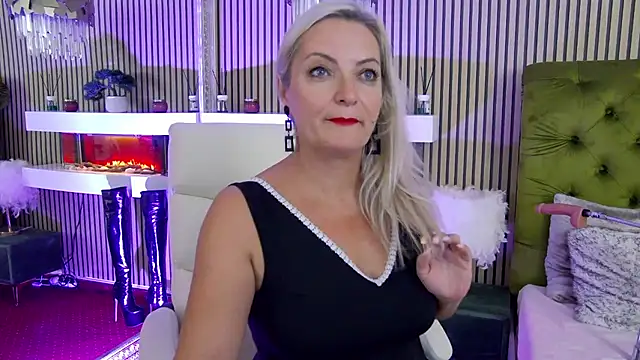 XXX chat uživo modela LadyTouch
