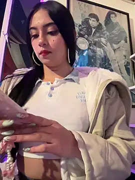 دردشة LilacNoir الجنسية المباشرة