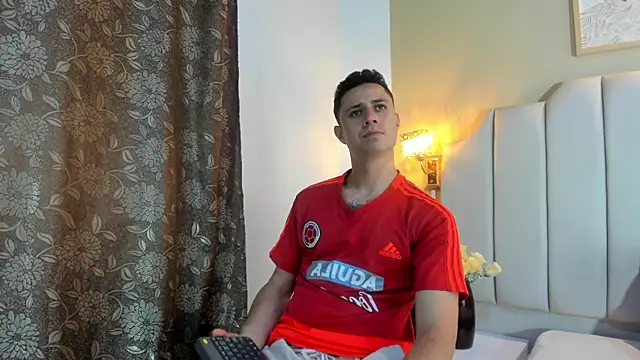 ClarkKush – Naživo XXX chat