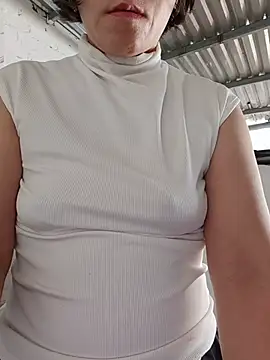 Minh-chau-'s Live XXX Chat