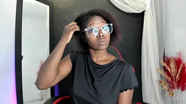 Chat +18 de connywellss ao vivo