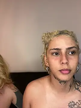 Velvet1_ live XXX chat