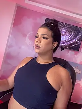 Pokazy przed kamerką – Keira_Fox31