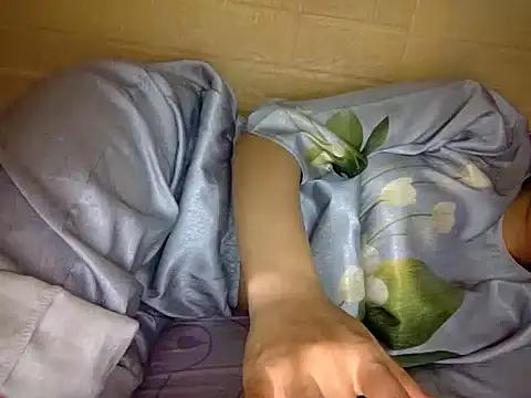 Ly-ny's Live XXX Chat