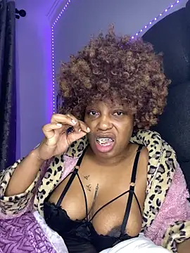 Chatroom XXX en direct de RainBougie