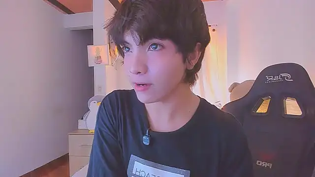צ'אט XXX בשידור חי של Sweet_Allan