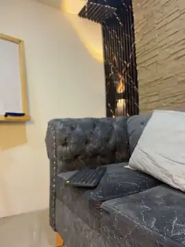 Chat +18 de Lander_Cruz ao vivo