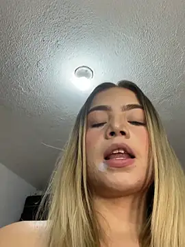 _Tiffany1 live XXX chat