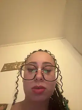 queenlo_xxx Webcam show