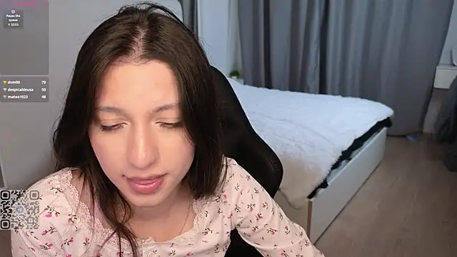 Chat +18 de Honeycamilla ao vivo