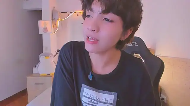 XXX chat uživo modela Sweet_Allan