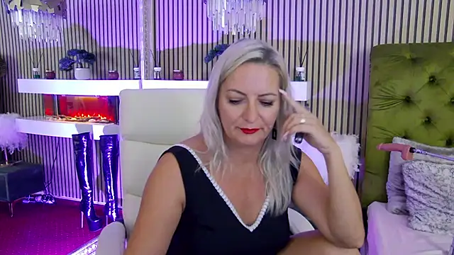 LadyTouch Chat XXX live