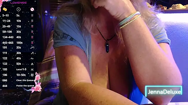 JennaDeluxe live XXX chat