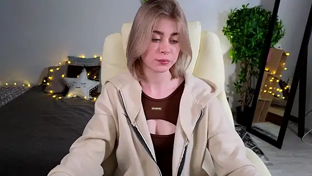 Lilycollins_n Live XXX chat