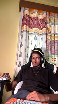 צ'אט XXX בשי דור חי של GunSlay