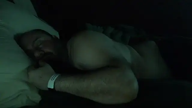 immikew1975's Live XXX Chat