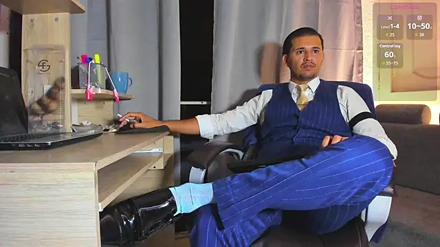 Hideintheofficen Live XXX chat