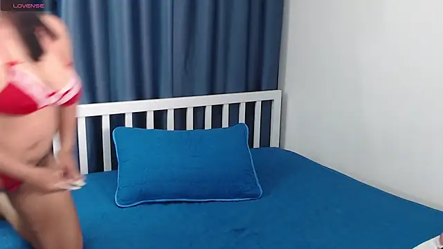 Chat +18 de Busty-Thaiger ao vivo
