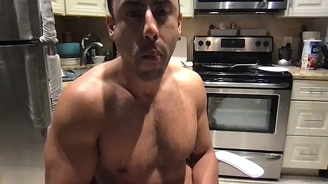 BigGuyMuscleのライブXXXチャット