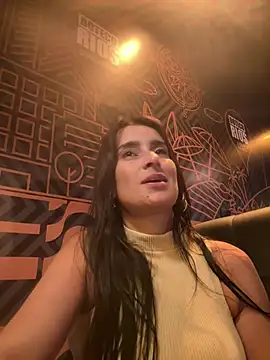 Show modela Lusty_Louise na web-kameri