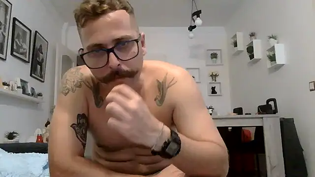 yanick931 Live XXX-Chat