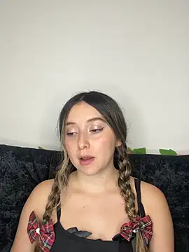 Živý XXX chat Sarisloves