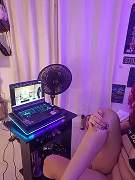 Chat +18 de Sarah-Stoner ao vivo