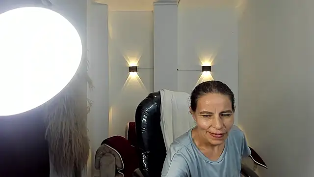 Milf_karlye Chat XXX in diretta