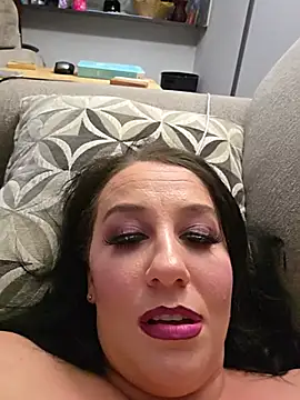 Živý XXX chat CreamVixen