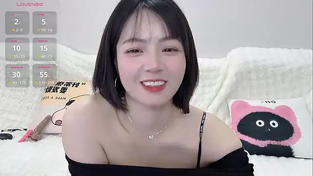 Chat XXX en directo de Lucy-8