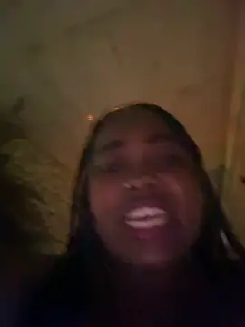 ExoticGlow_Latinan Webbikameraesitys