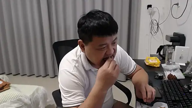 zhang1118 – Live XXX-chat