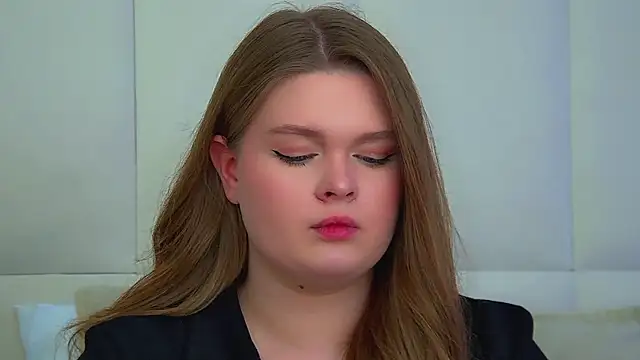 CrystalLyons – Naživo XXX chat