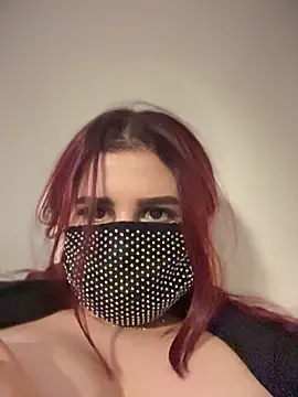 צ'אט XXX בשידור חי ש ל RED_KAMY