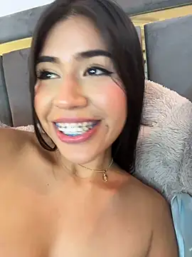 دردشة Doll_Maddy_ الجنسية المباشرة