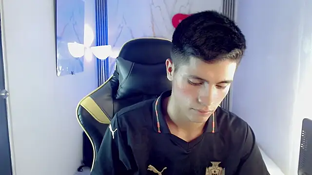 Chat +18 de Ascii_one ao vivo