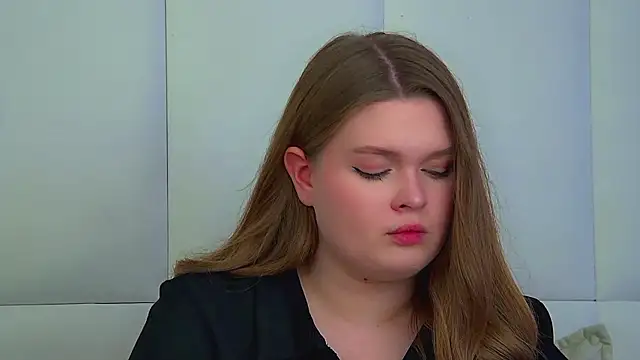 CrystalLyonsn Live XXX chat
