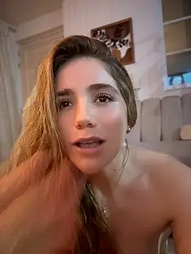 ShelbyHagen Adlı Modelin Canlı XXX Sohbeti