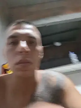 แชท XXX สดของ Andrezzz69