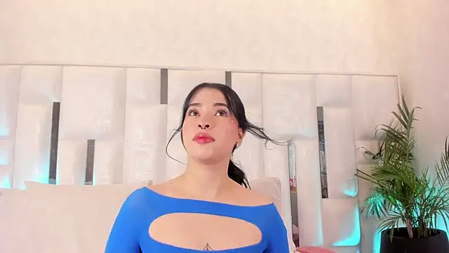 imnikaa_ live XXX chat
