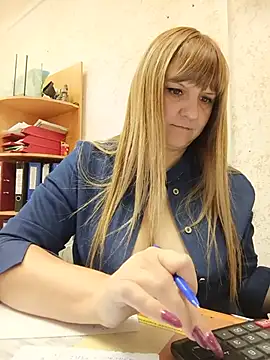 צ'אט XXX בשידור חי של Office_Albertina