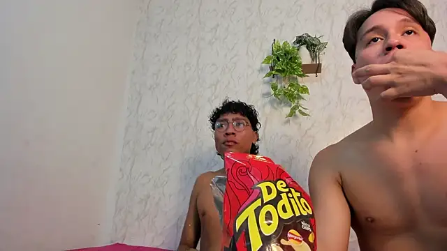 boys_roomhard Chat XXX in diretta