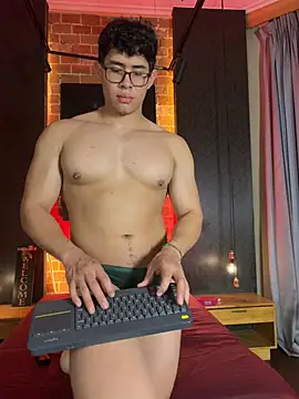 Chat +18 de GrayAndrews ao vivo