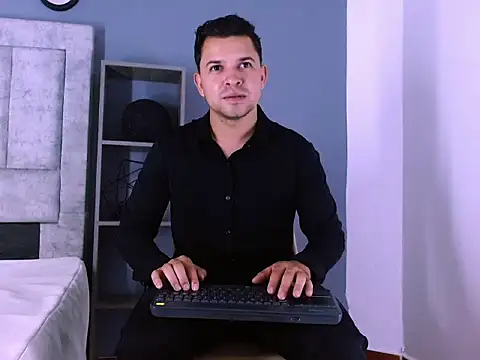 Hey_Noaah webcam show