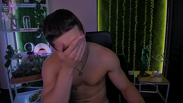 emmanuel_shine's Live XXX Chat
